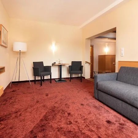 Waldhotel Schinkenwirt 3*