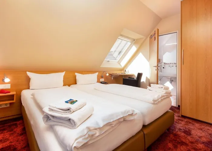 Waldhotel Schinkenwirt ホテル