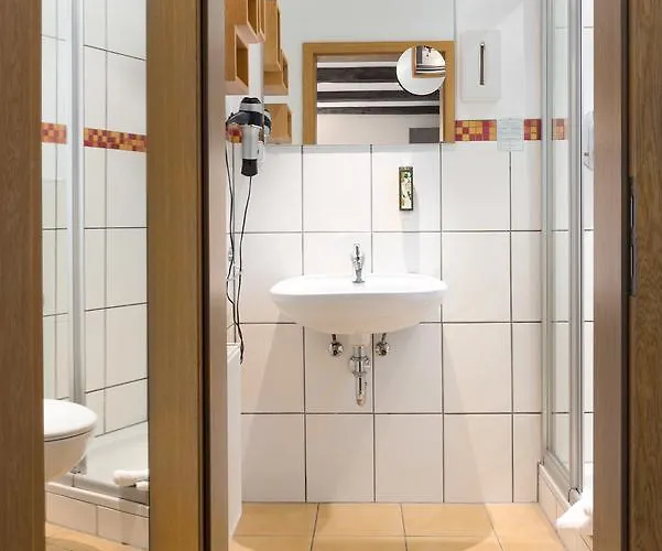 Waldhotel Schinkenwirt ホテル 3*